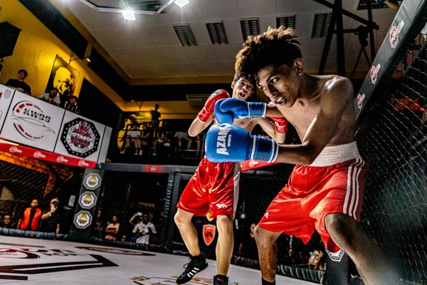 What are the benefits of joining a UK sports league for amateurs?